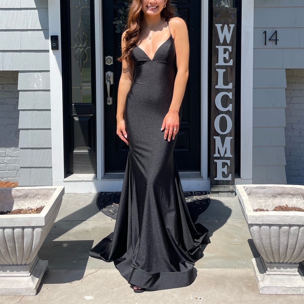 Sherri Hill Black V-Neck Lace-up back Prom Dress